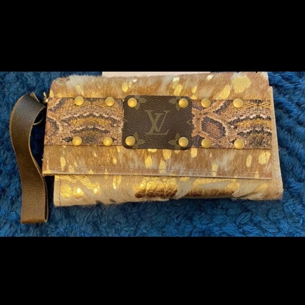 Luxury leather wallet new trifold NWOT
